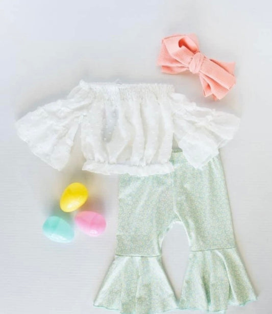 Bailey's Blossoms Savanna Off-the-Shoulder Top - White